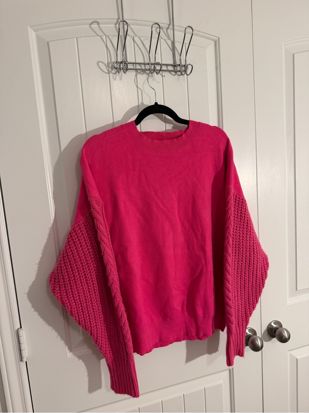 Women's Crewneck Cableknit Sleeve Sweater in Hot Pink